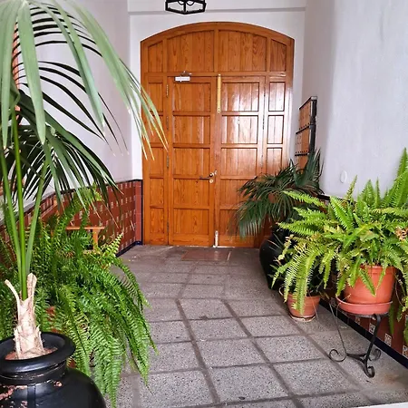 Puerta Real *