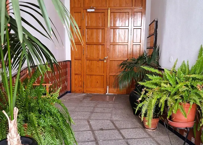 Puerta Real *
